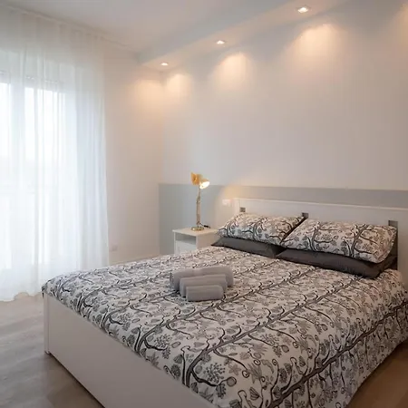 Apartamento Welcome To Mi - Attico Metro M1 Milão